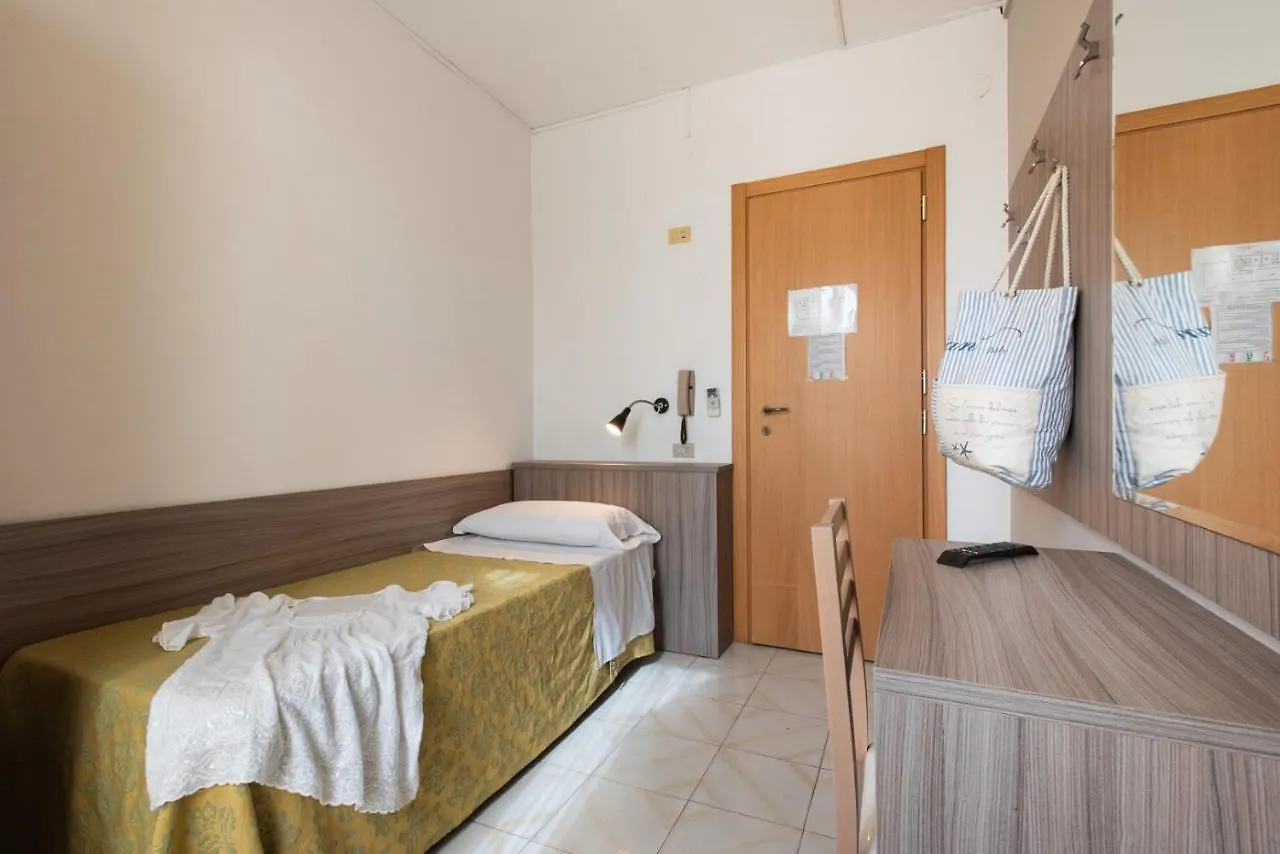 Hotel Consul - Family Hotel Riccione 3*,